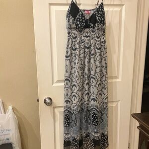 Boho Floral Print Maxi Dress - Black & White